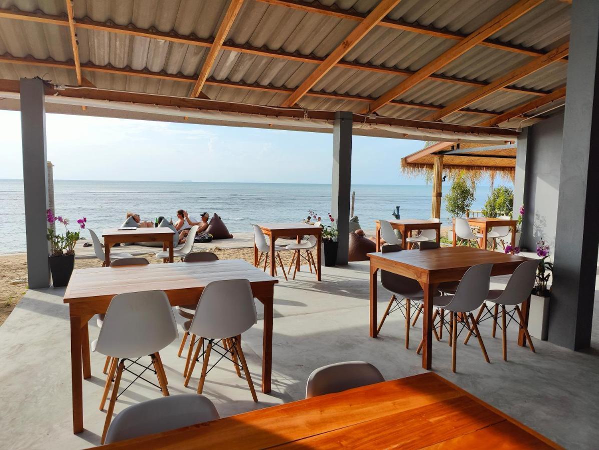Scandinavian Beach Resort Ко-Ланта Экстерьер фото