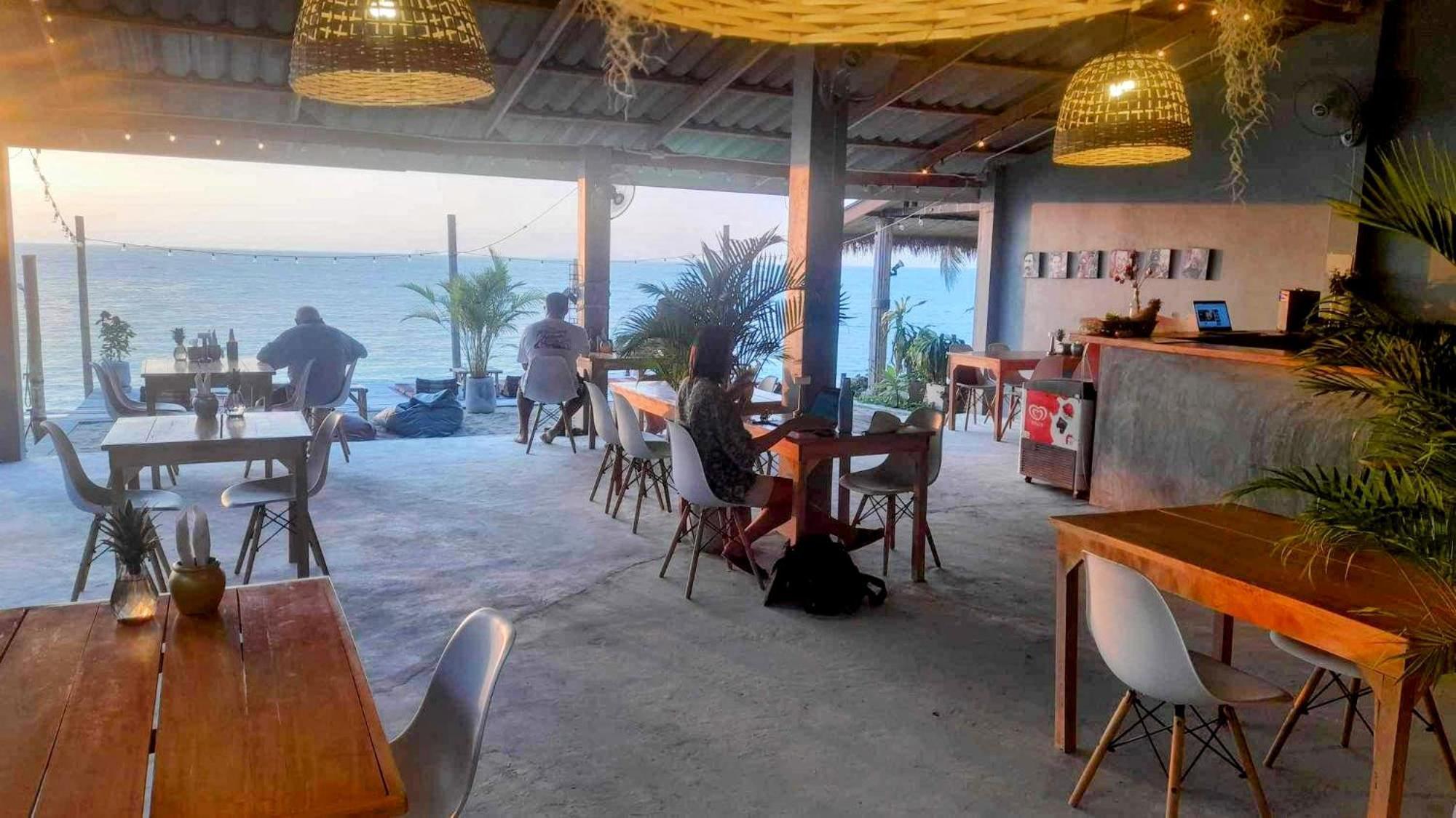 Scandinavian Beach Resort Ко-Ланта Экстерьер фото